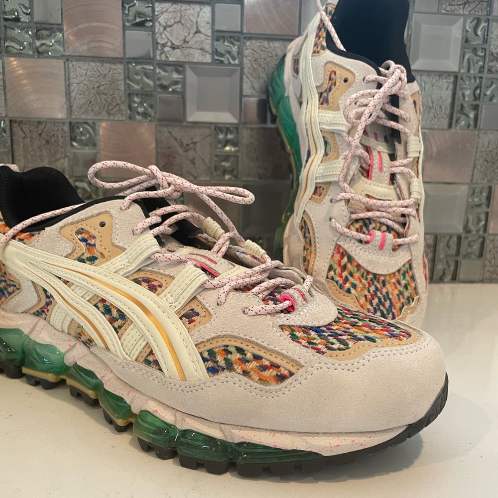 ASIC Unisex Tennis Shoes